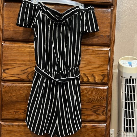 Be Cool Romper - Picture 5 of 5